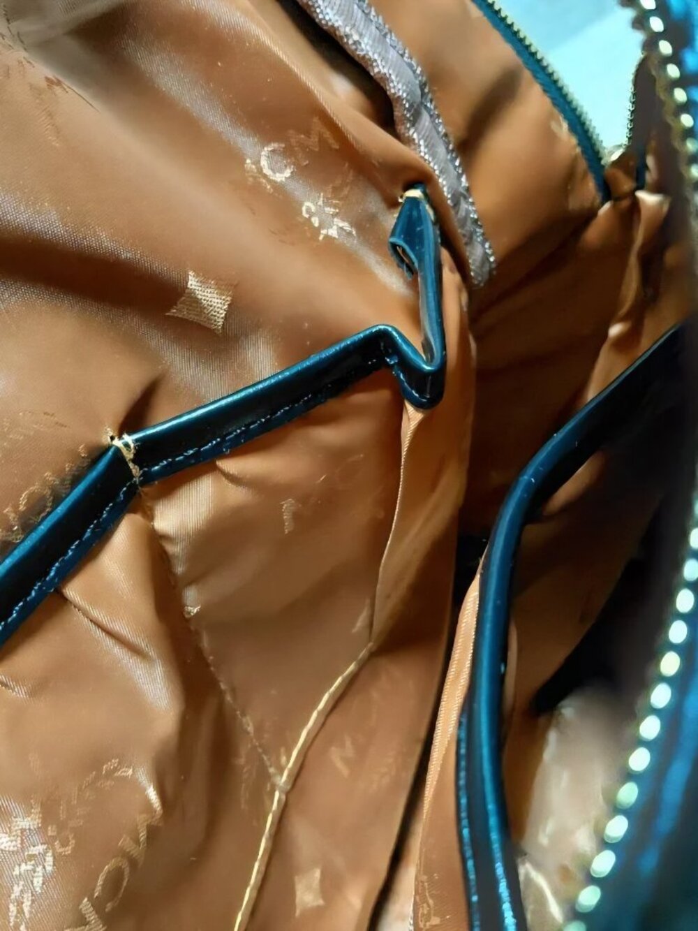 MCM Stark Front Studs Backpack - Picture 7 of 8